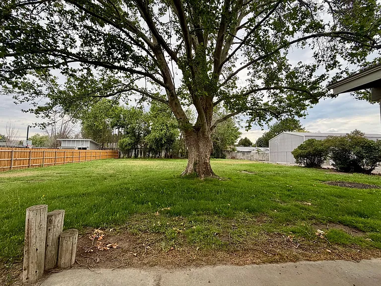 3804 S Cascade St — Photo 16