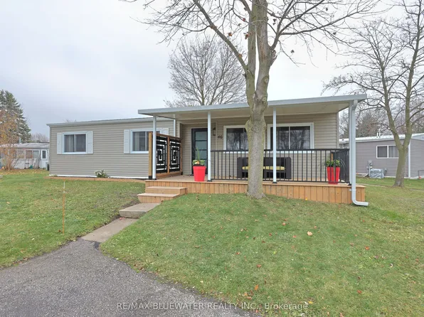 46 Saint Andrews Pl, South Huron, ON N0M 1T0