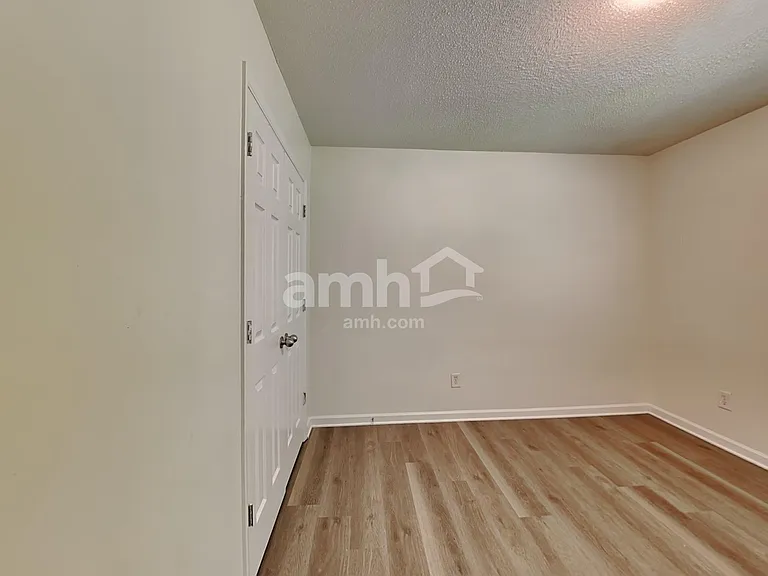 1302 River Rock Dr — Photo 18