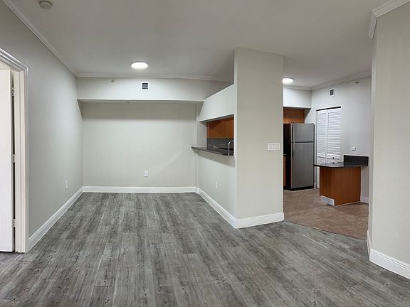 4th image of 10110-10268 NW 33rd St #10128-B2