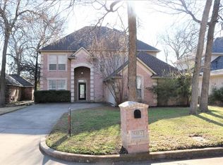 5812 Forest Bend Pl, Fort Worth, TX 76112