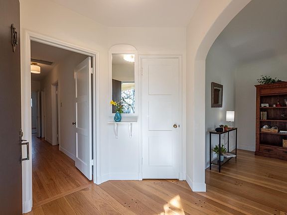 3rd image of 1535 Raegan Way