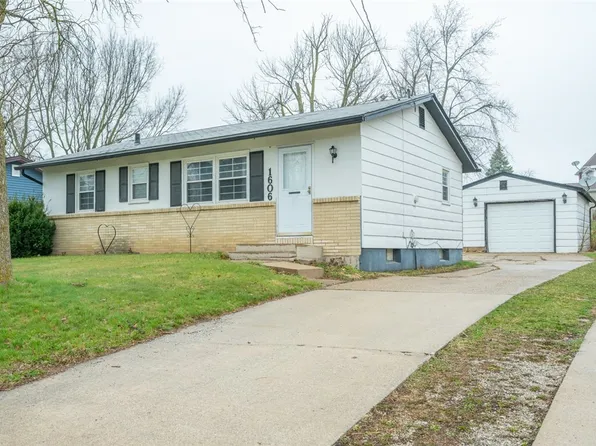 1606 E Watrous Ave, Des Moines, IA 50320