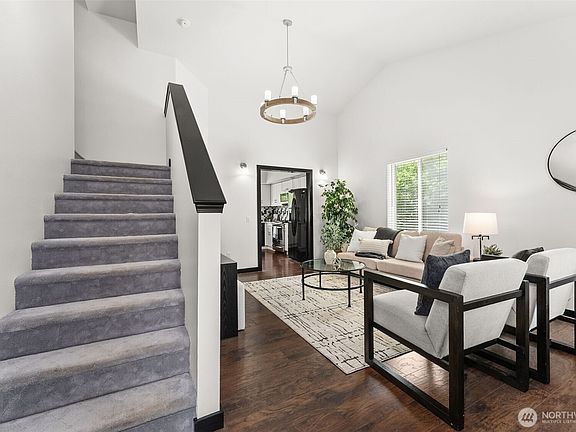4th image of 8110 Marilyn Court SW