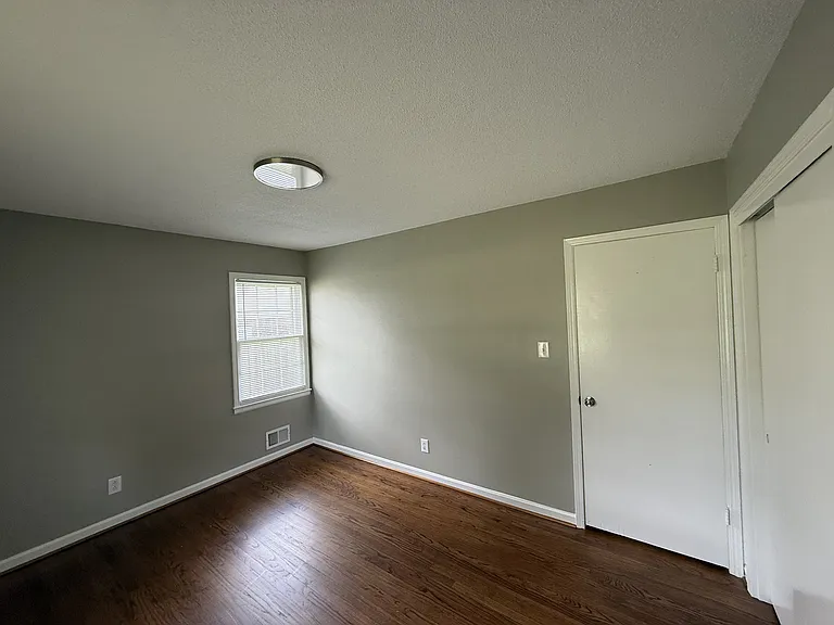 120 Woodbine Ter — Photo 34