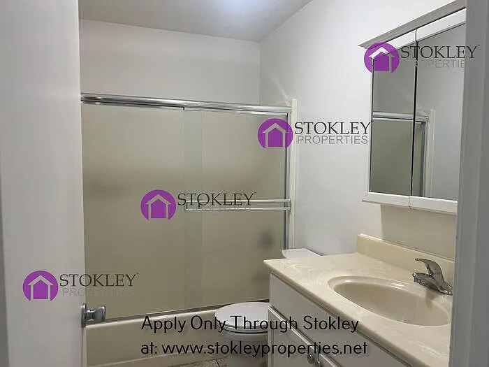 35 Roberts St #B — Photo 2