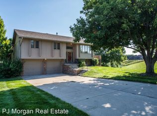 12266 Charles St, Omaha, NE 68154