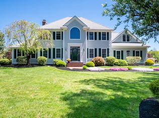 4 Parker Rd, Mendon, MA 01756