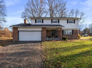 5873 Effingham Rd, Columbus, OH 43213