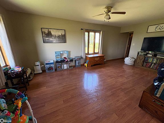 4th image of 4102 110th Ave