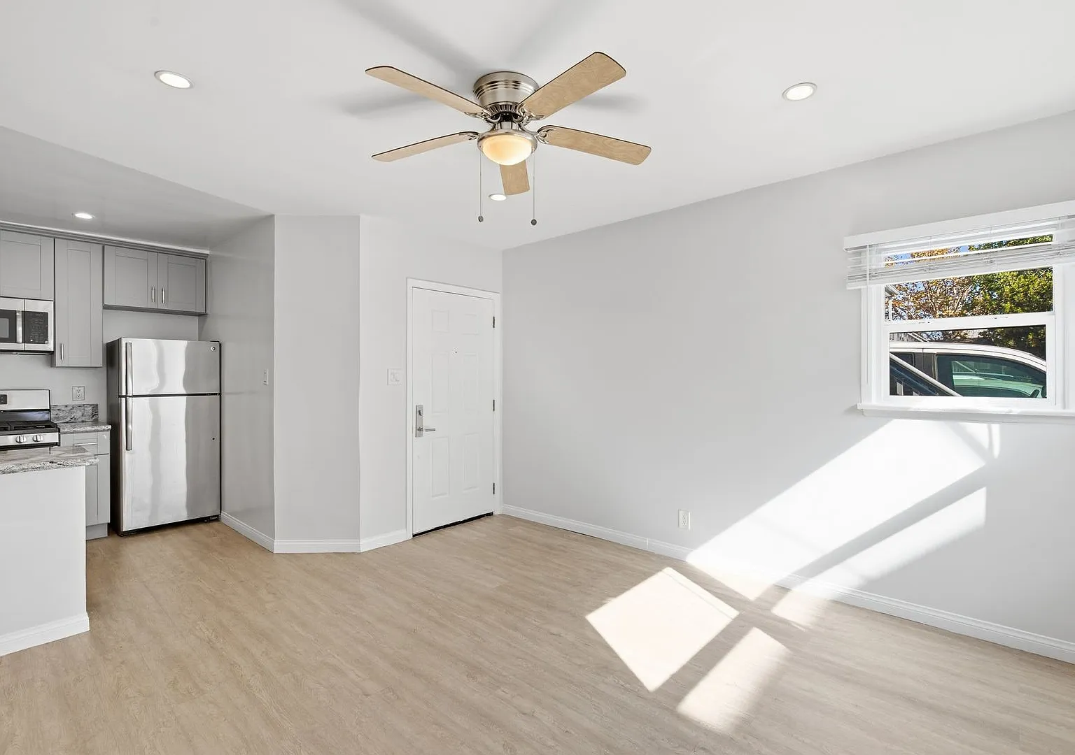 1313 Pico Blvd — Photo 1