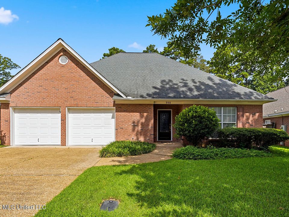 1st image of 550 Spring Lake Dr