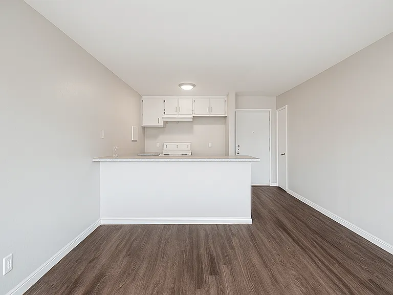 1605 W Holt Ave #3 — Photo 7