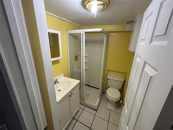 3rd image of 10362 Renfrew Dr
