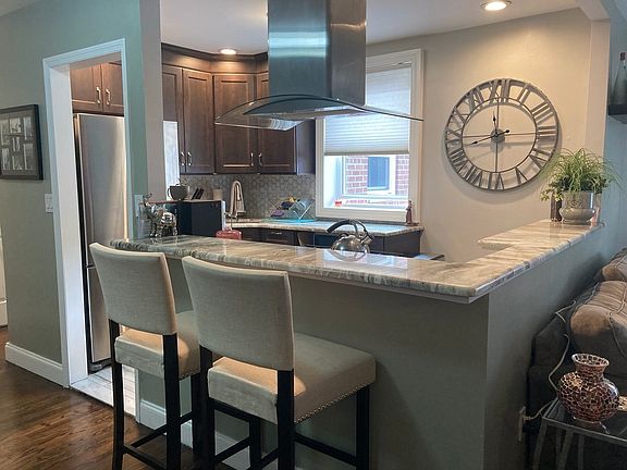 5th image of 36 Hamilton Ave APT 6A