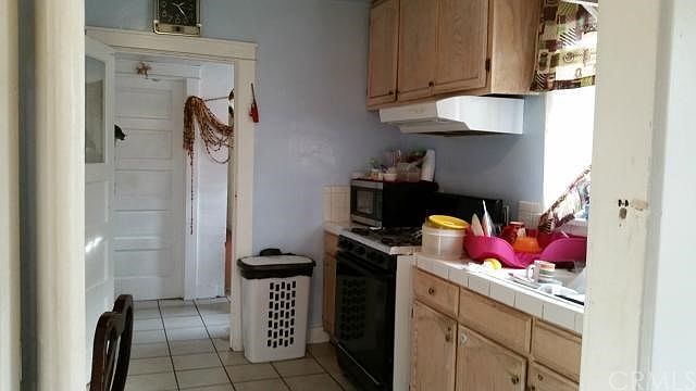2nd image of 3626 6th Ave