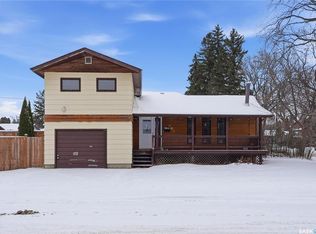 901 6th STREET E, Saskatoon, SK S7H 1C8