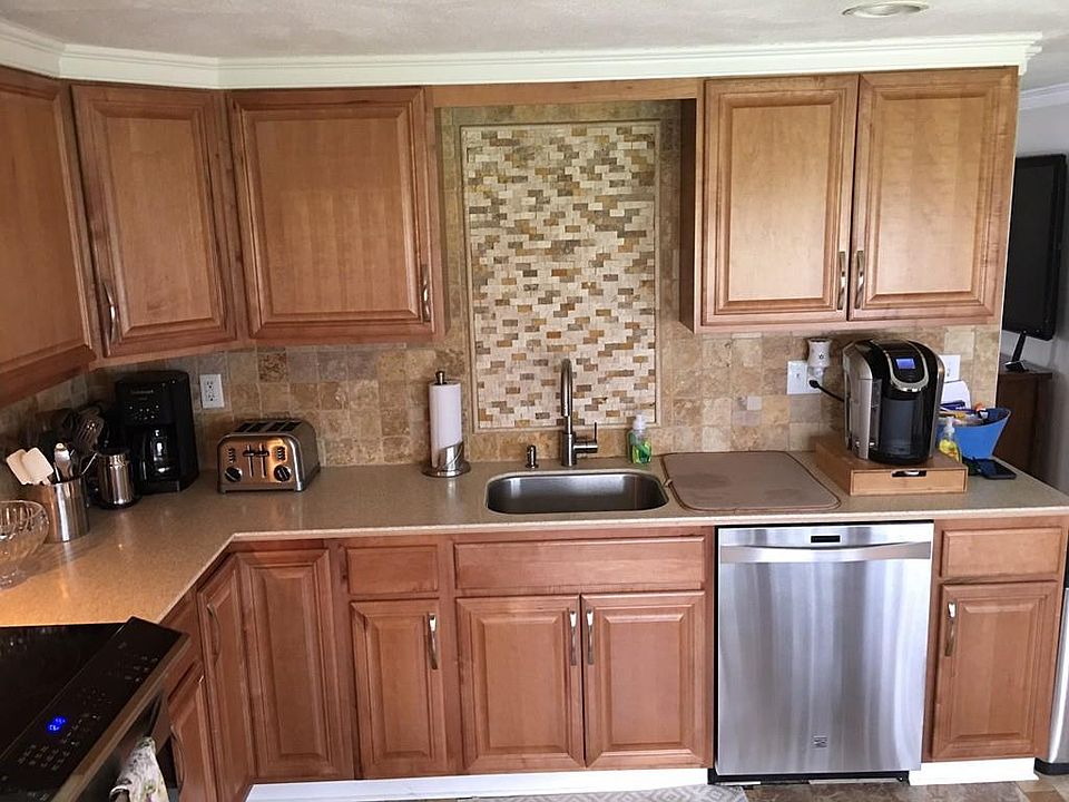2nd image of 49 Harcourt Ave