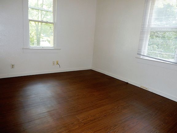 5th image of 632 Syracuse Ave