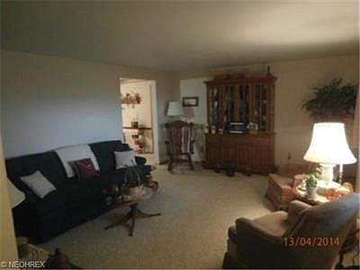 4th image of 9734 Sommerville St