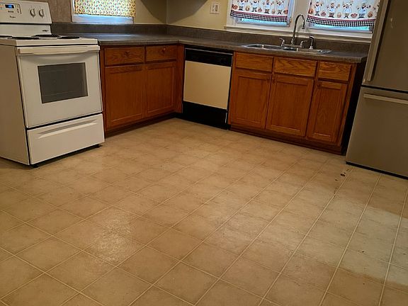 5th image of 3056 Bellemont Mount Hermon Rd