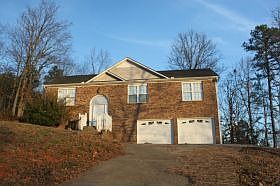 1st image of 18 Greenwood Dr
