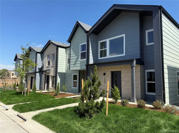 1302 Akron St, Aurora, CO 80010
