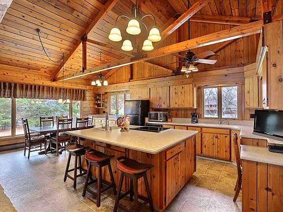 3rd image of 150 Shadow Lake Dr