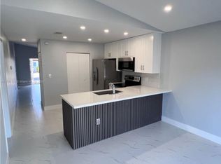 2834 W 75th Ter, Hialeah, FL 33018