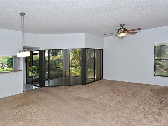3rd image of 1641 Starling Dr