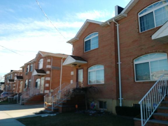 2nd image of 1456 E 73rd St