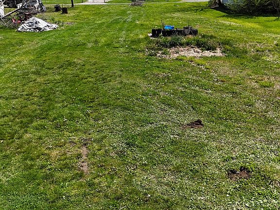 2nd image of 118 Damascus Dr