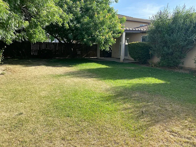2434 N El Cajon St — Photo 31