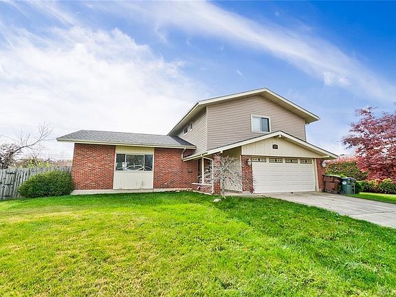 2nd image of 604 Chandler Dr