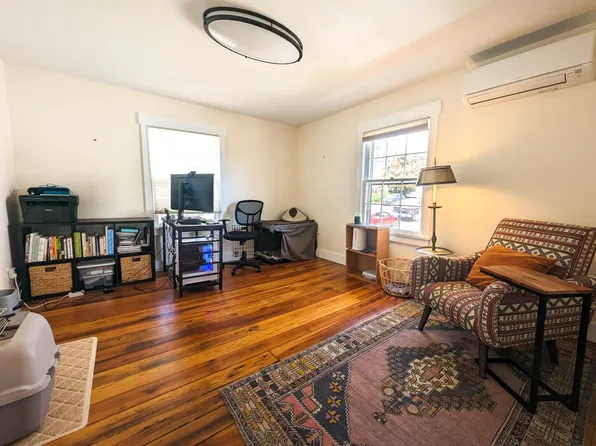 128 Goodman St APT B, Charlottesville, VA 22902