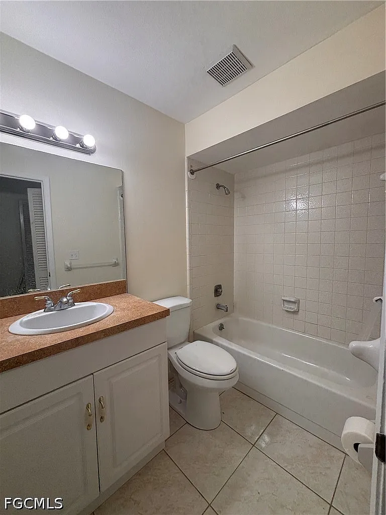 3 bed, 2.0 bath, 1354 sqft, $1,650 — Photo 3