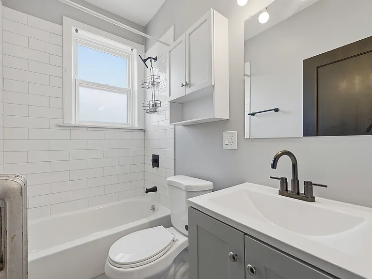 7608 S Saginaw Ave #3B — Photo 9