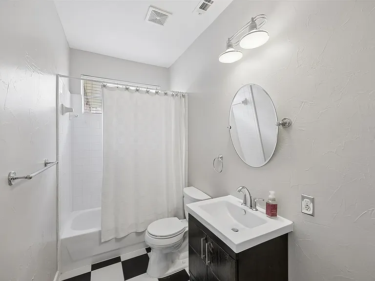 8408 Kenning Ct — Photo 30