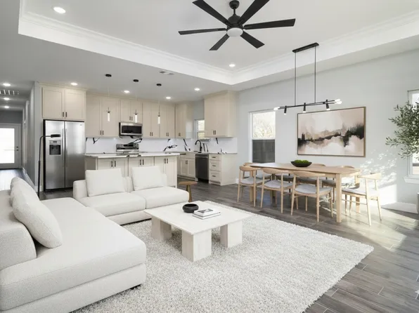 302 W Pine St, Whitewright, TX 75491