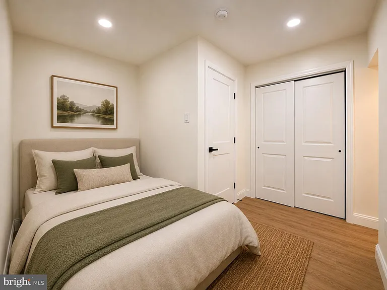 2762 Martha St — Photo 14