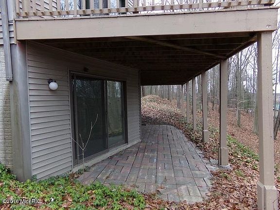 5th image of 9177 S Ferris Ave