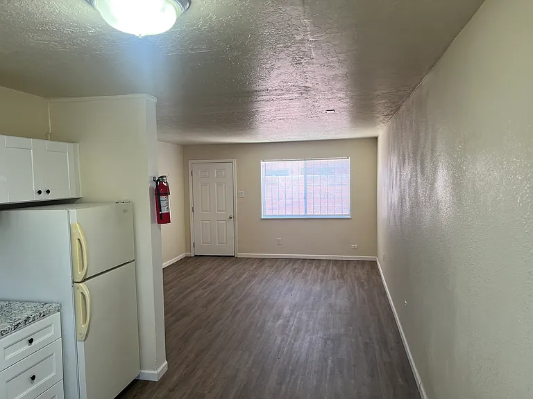 Renovated 2 Bedroom Patio Apts. in UNM South — Photo 32