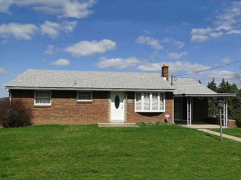 220 Clark Ave photo 1