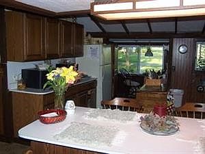 4th image of 10329 Orchard Ave