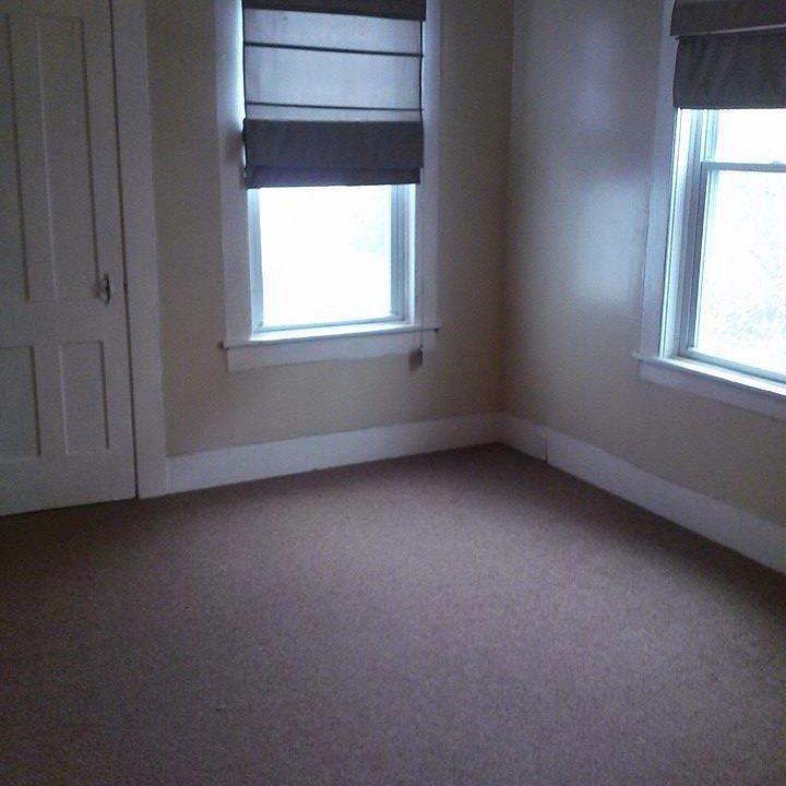 1 of 3 Bedrooms