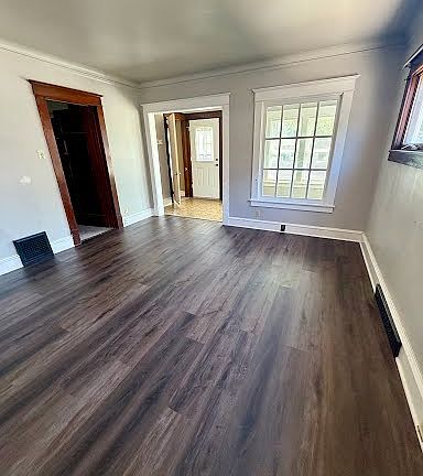 5th image of 1032 Geele Ave