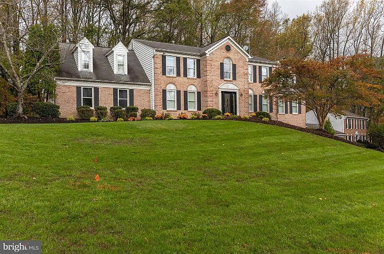 1st image of 9916 Shady Cove Dr