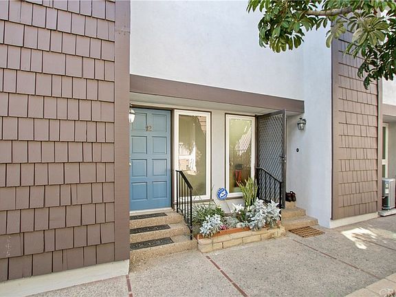3rd image of 320 Pasadena Ave APT 12