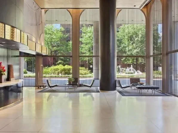 60 East 8th Street 6D image 11 of 12