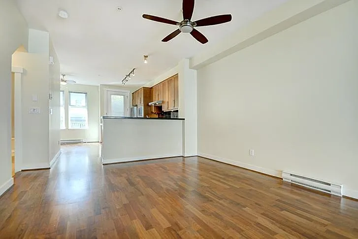6558 Arbutus St — Photo 10